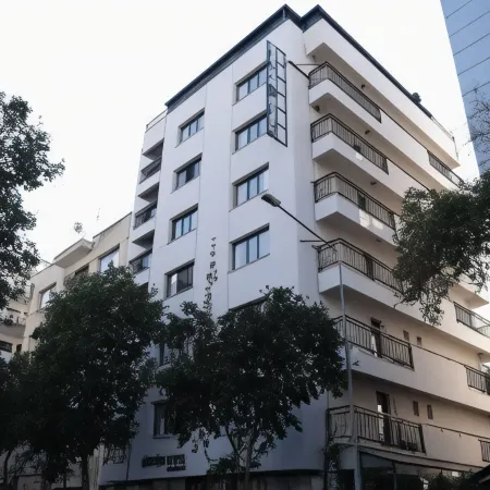Üstün Hotel Alsancak
