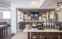 Hilton Garden Inn des Moines/Urbandale - breakfast