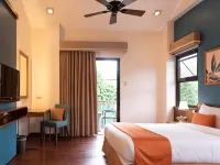 Giraffe Boutique Hotel Hotels near Good Shepherd Convent