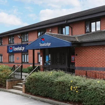 Travelodge Birmingham Yardley Отели рядом с достопримечательностью «Сайрхолл Милл»