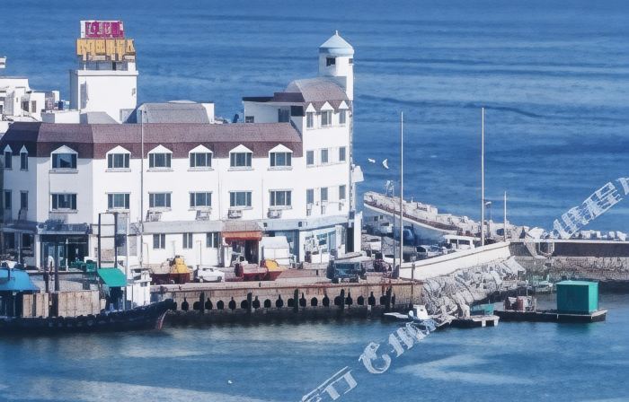 Lighthouse Hotel