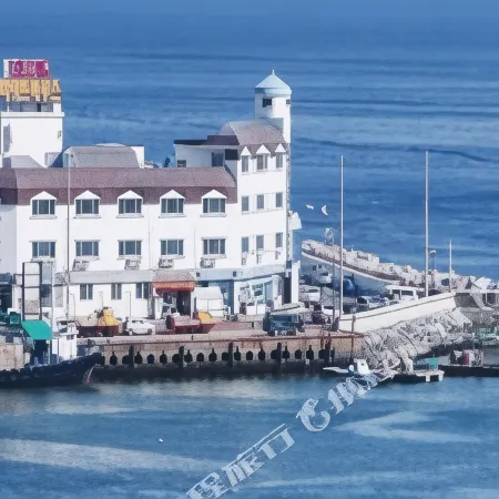 Lighthouse Hotel