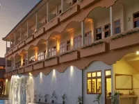 Febri's Hotel & Spa - parking