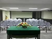 Riverside Boutique Hotel - Homestays