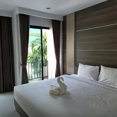 Areena Hotel Phitsanulok Отели рядом с достопримечательностью «Ват Чуламани»