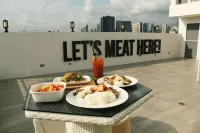 City Park Hotel Residences - balcony