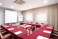 Holiday Inn Express MALAGA AIRPORT by IHG - バスタブ