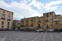 Suite d'Autore Art Design Gallery