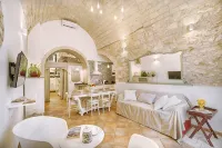 Mario Leggio 83, as at home