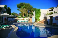 Villa Columbus Rooms and Restaurant