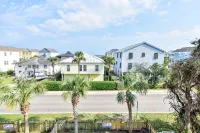 Large Beach View House in Surfside, South Carolina