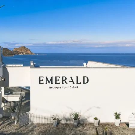 EMERALD HOTEL RESIDENCE