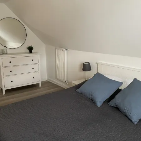 Ferienwohnung mit Direktem Meerblick und Wintergarten Hotels in Laboe