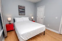 *New* Charming 2BR Lake Norman Condo near Charlotte
