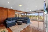 Spacious Home with Large Yard and Mountain Views - 3 stjerner
