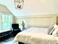 Peaceful Hudson River Waterfront Farmhouse Near Saratoga & Lake George - Homestays