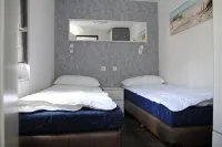 Cozy Vacation Home in Zeeland, Park de Kreek with Wlan