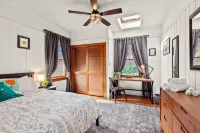 Spacious Victorian in the heart of Catskill Village - Close to All