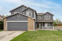 Spacious 4 BR House in Centennial