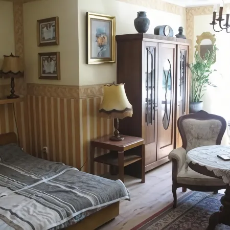 Apartment in the House with garden