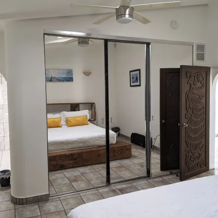 PALACE BAHIA ,360 ocean view ,7min to down town,Private beach   ,24/7 Security