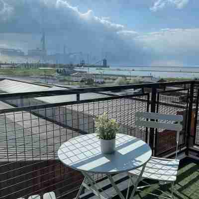 Stylish Condo Downtown Sandusky Others