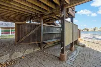Luxury waterfront home with breathtaking views in Barrington - 4 estrellas
