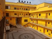 Hotel Arcos del Parque - ที่มีสระว่ายน้ำ