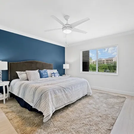2/2 Condo Steps from the Beach