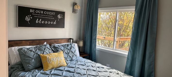 Siri's Pride & Joy Cute 2 bed/2 bath bungalow nestled on a private corner lot Hotels in Dickinson County