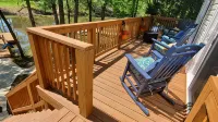 Cozy Lakehouse on Quiet Cove - Homestays
