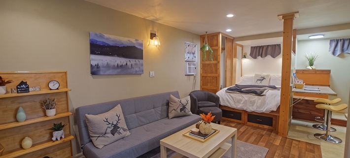 Cascade Getaway - Heart of Cle Elum - Full Kitchen, Private Patio & Pet Friendly Hotels in Kittitas County