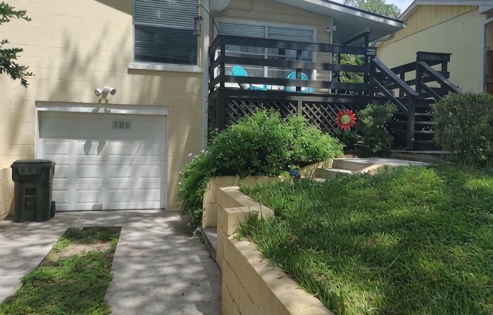 Romantic getaway, lakeview 5 min from the Downtown!