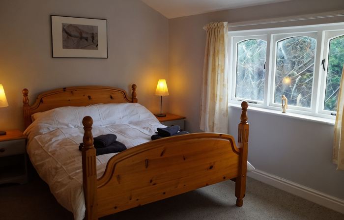 Charming,  cosy cottage. Family and dog friendly.