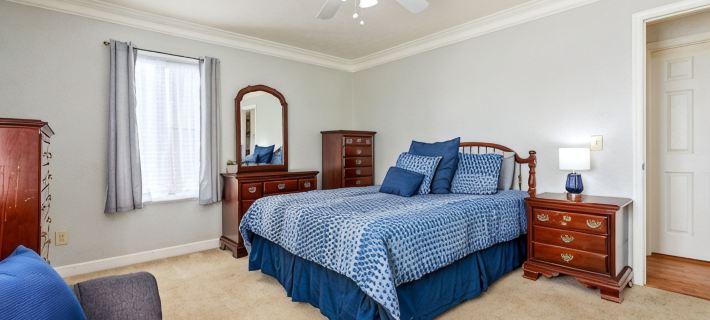 Quiet & Close! 2/2 Across from Acre in Auburn, Al โรงแรมในออเบิร์น