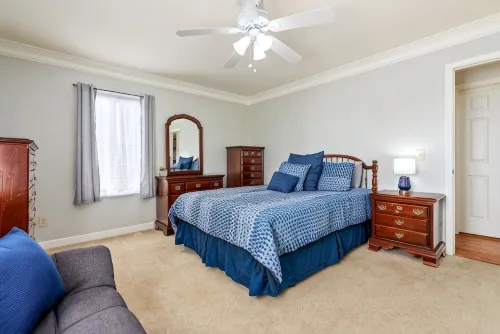 Quiet & Close! 2/2 Across from Acre in Auburn, Al - 4 ดาว