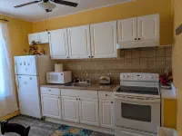Charming 2-Bdr Apartment 900SF with Wi-Fi, AC, 20 Minutes Away from TS Manhattan - キッチン