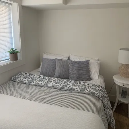 Beautiful Modern Grand Haven Getaway across from the Beach!