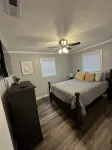 Beautiful Lake Getaway - 4-Star