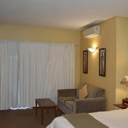 Ascot Inn