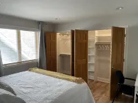 Luxury King Suite—Steps from Mayo Clinic Hospital - Condos