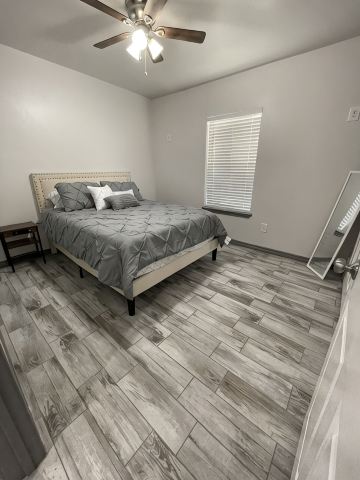 Chic 2 Bedroom 1 Bath home
