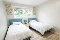 Centrally located, newly renovated home - Wifi