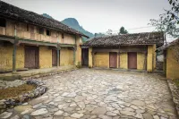 Homie Homestay - parking