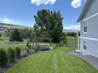 Blue Lake Retreat - fully-landscaped home sits on 2nd tee of Bear Lake G.C. - 4 étoiles