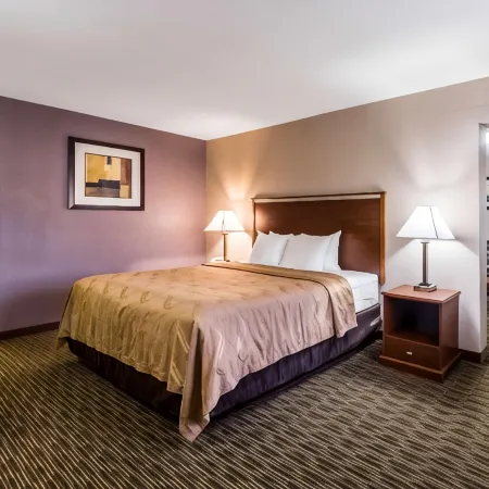 Quality Inn University Near Downtown