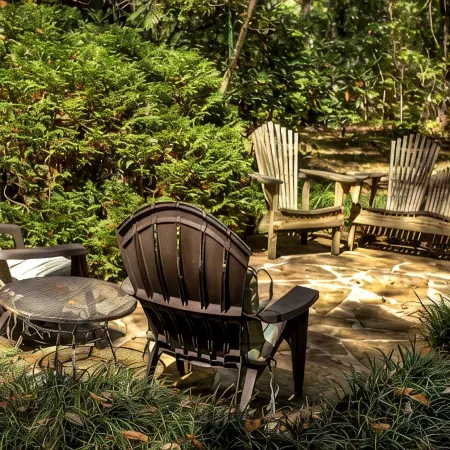 In Town, Yet Wooded - Cozy 2Br Cabin in Mentone