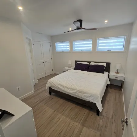 Pickleball Dream - All New, Modern Condo in Sea Colony. 10mins walk to the beach