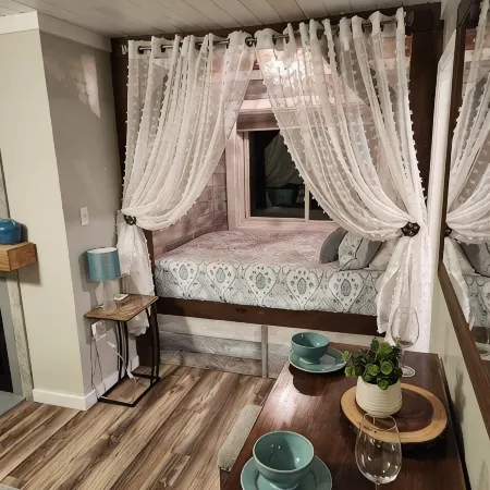 Retreat to the Grand View Suite in Beech Mnt/ Pinnacle/Pool/3rd Floor