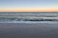 North Captiva Steps to Gulf Beaches Last Minute Offers Beach + Golf Cart + Club - 홈스테이